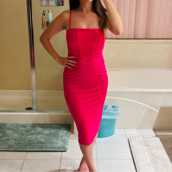 Barbie Pink Dress - Picture 2 of 4